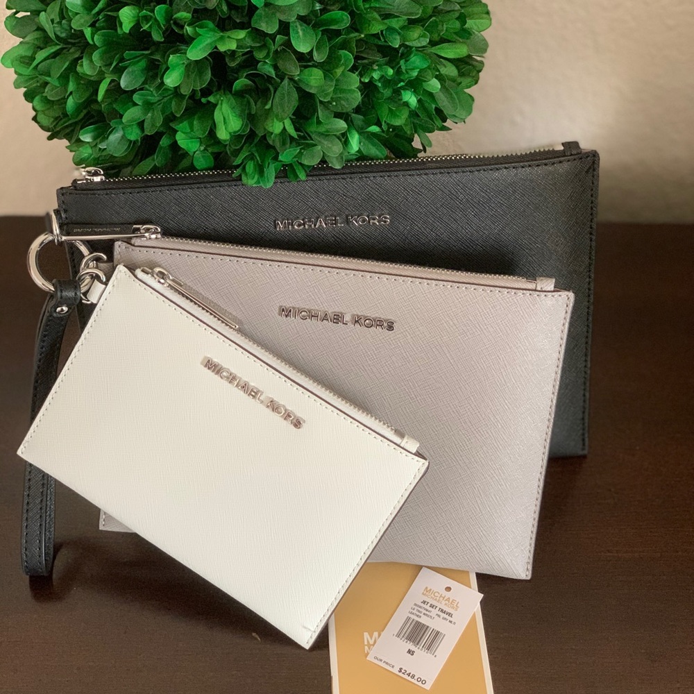 NWT Micheal Kors Jet Set Travel Trio Wristles